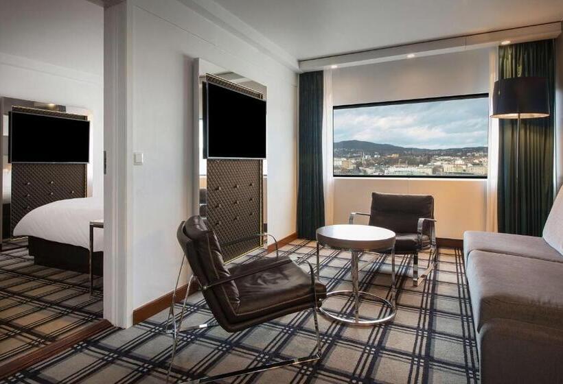 سوییت جونیور, Radisson Blu Scandinavia Hotel, Oslo