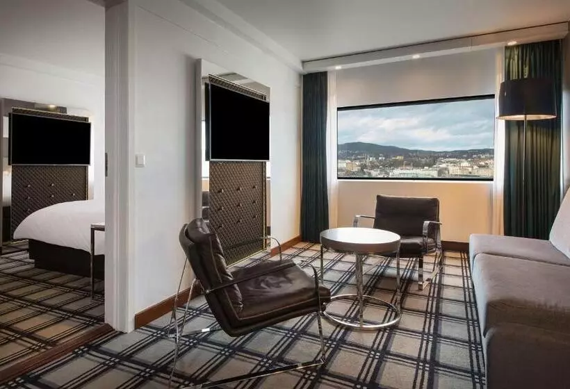 سوییت جونیور, Radisson Blu Scandinavia Hotel, Oslo