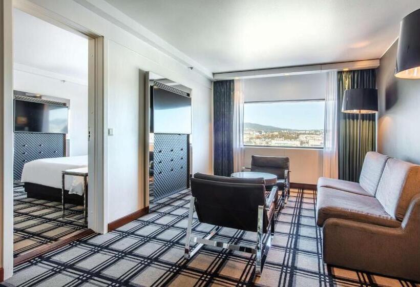 سوییت جونیور, Radisson Blu Scandinavia Hotel, Oslo
