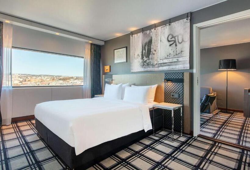 سوییت جونیور, Radisson Blu Scandinavia Hotel, Oslo