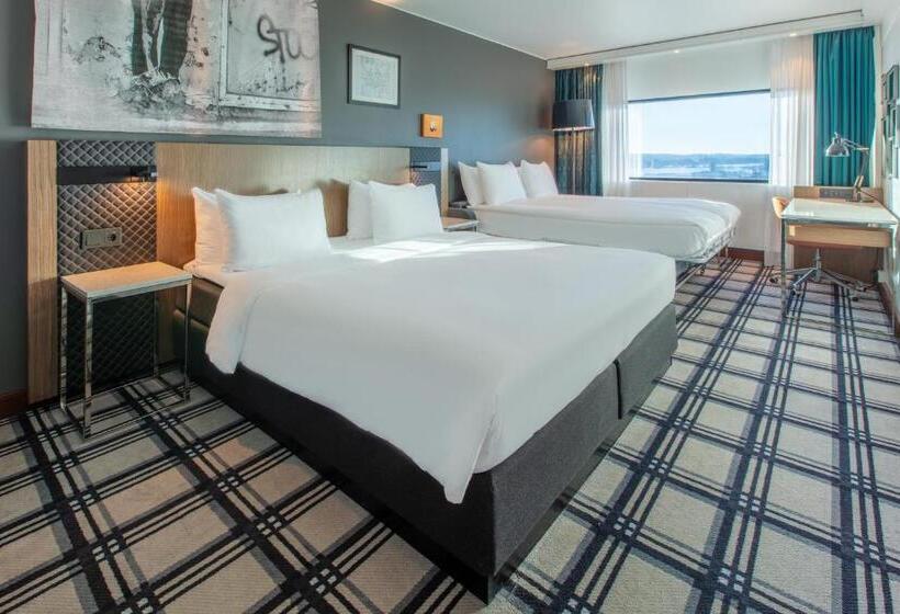 اتاق لوکس خانوادگی, Radisson Blu Scandinavia Hotel, Oslo