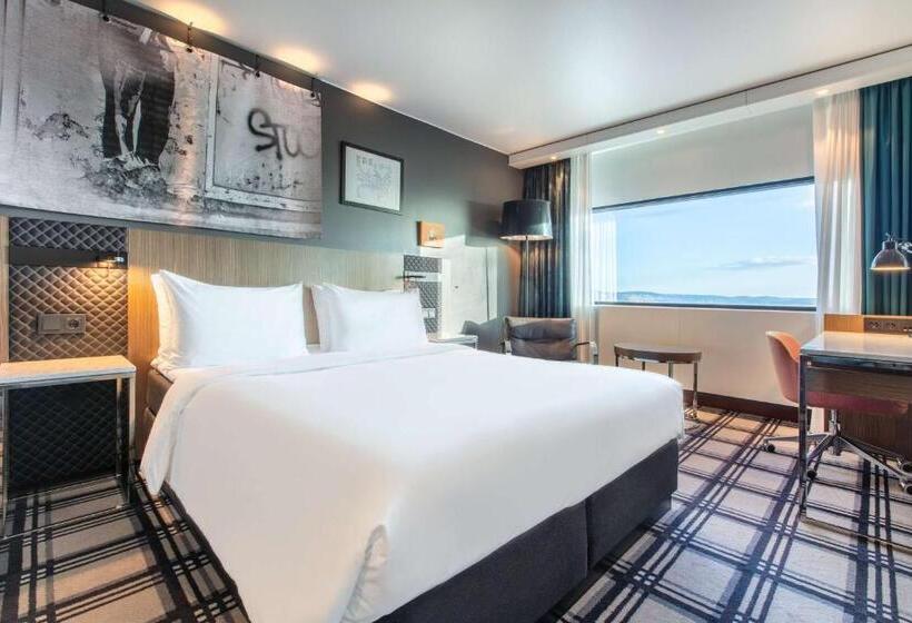 Premium Room City View, Radisson Blu Scandinavia Hotel, Oslo