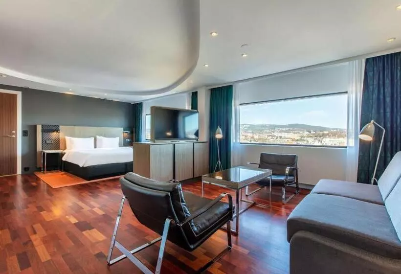 سوییت جونیور, Radisson Blu Scandinavia Hotel, Oslo
