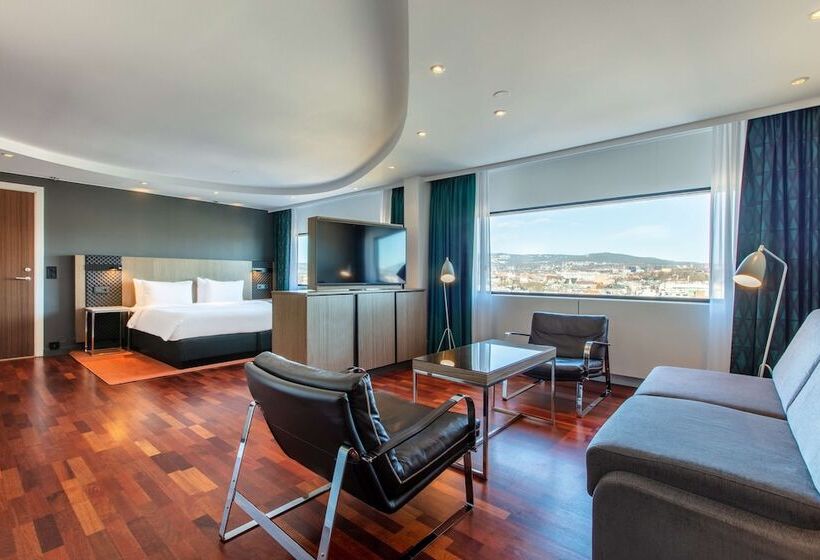 سوییت جونیور, Radisson Blu Scandinavia Hotel, Oslo