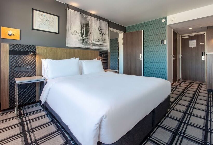 سوییت جونیور, Radisson Blu Scandinavia Hotel, Oslo