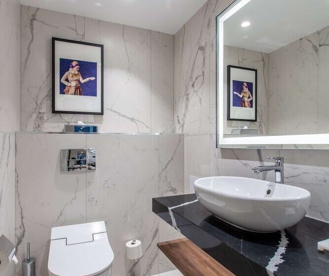 اتاق لوکس, Radisson Blu Scandinavia Hotel, Oslo