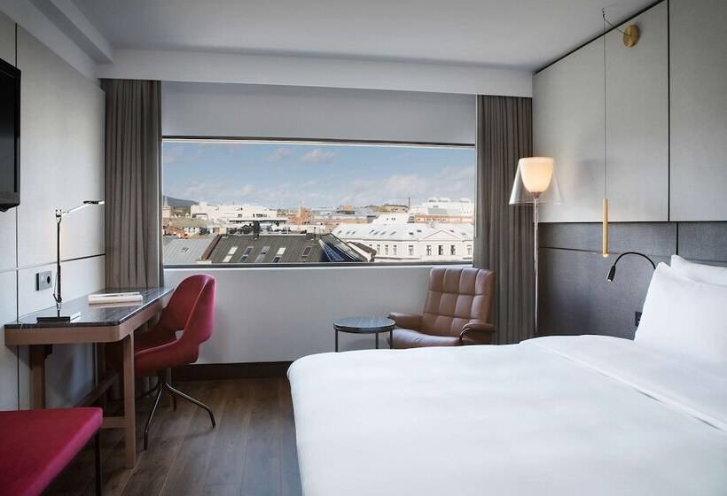Premium Room City View, Radisson Blu Scandinavia Hotel, Oslo