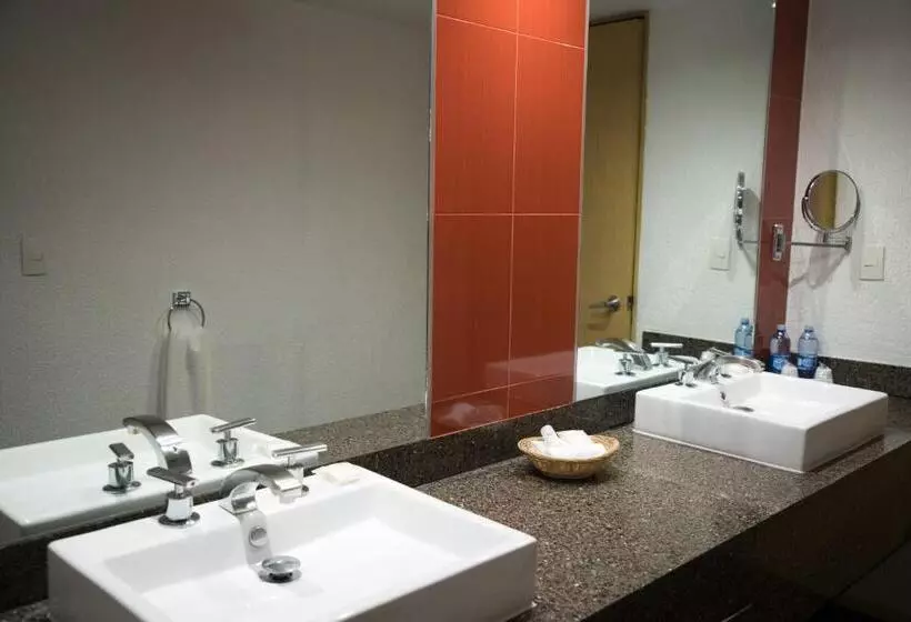 ジュニアスイート, Sevilla Palace