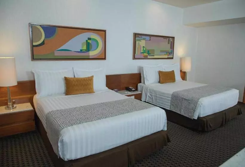 デラックススイート, Sevilla Palace