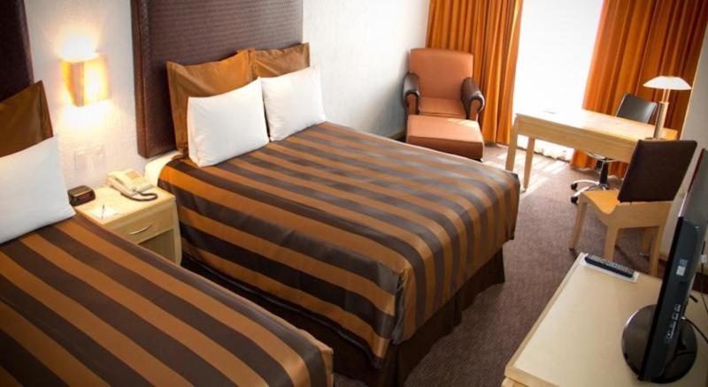 مجموعه ویستا شهر, Sevilla Palace