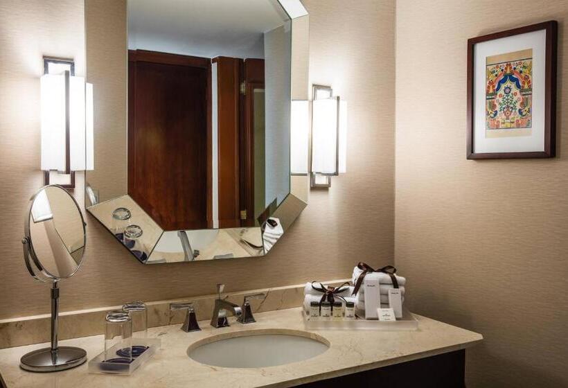 Люкс Клуб, Sheraton Mexico City Maria Isabel