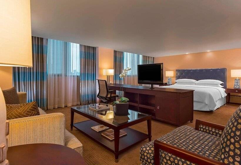 Люкс Клуб, Sheraton Mexico City Maria Isabel