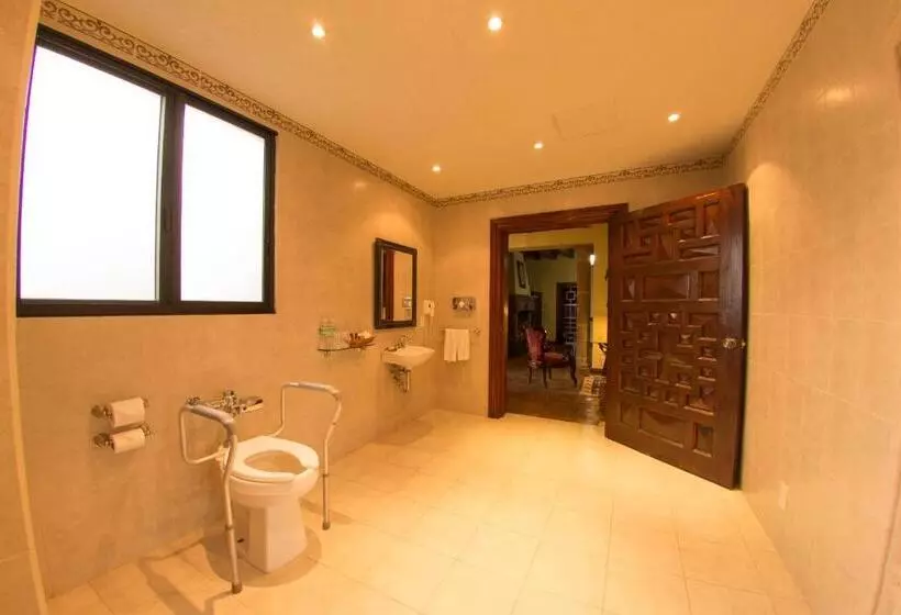 سوییت جونیور, Villa Montaña Hotel & Spa