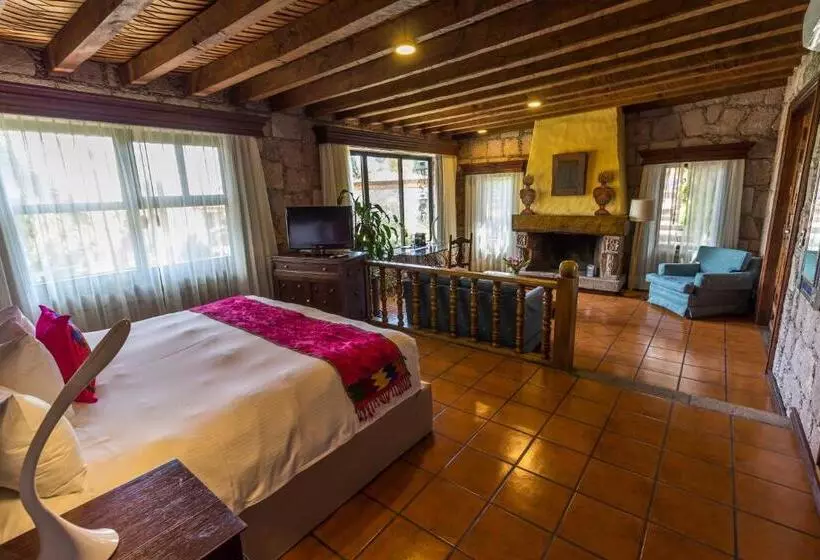 سوییت جونیور, Villa Montaña Hotel & Spa