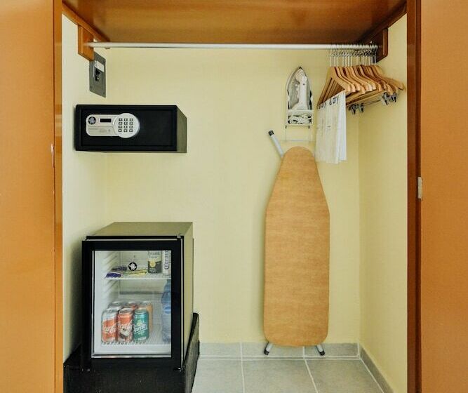 غرفة قياسية مطلّة علي البحر, Occidental Tucancun  All Inclusive