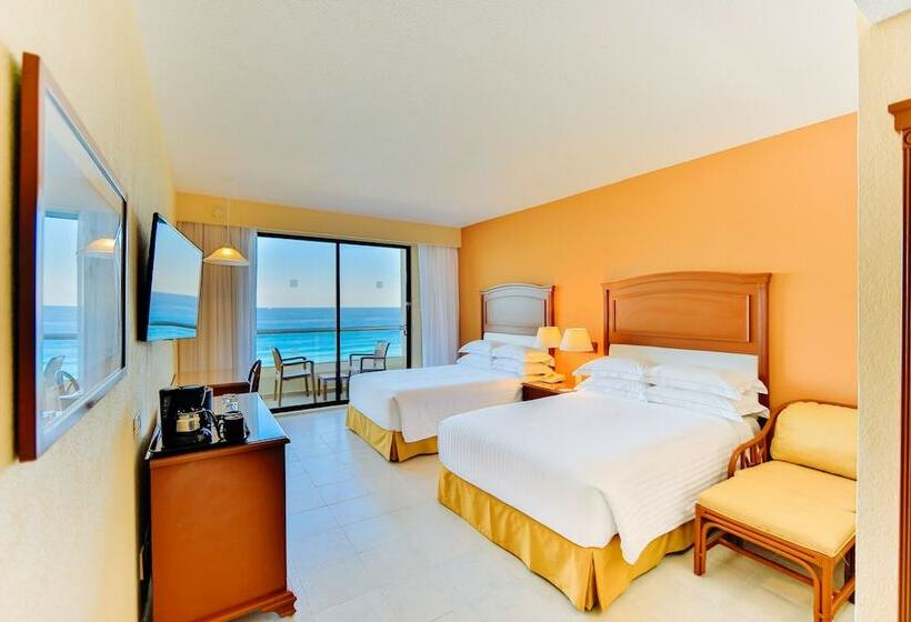 غرفة بريميوم مطلّة علي البحر, Occidental Tucancun  All Inclusive