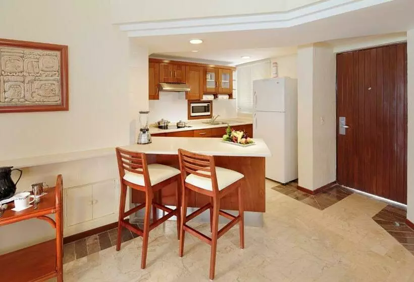 سوئیت پریمیوم با چشم‌انداز دریا, Occidental Tucancún - All Inclusive