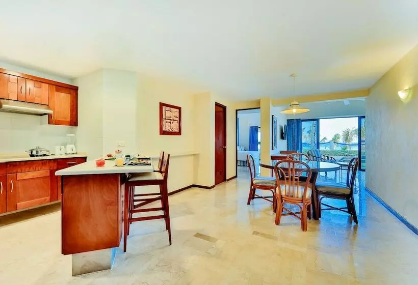 سوئیت پریمیوم با چشم‌انداز دریا, Occidental Tucancún - All Inclusive