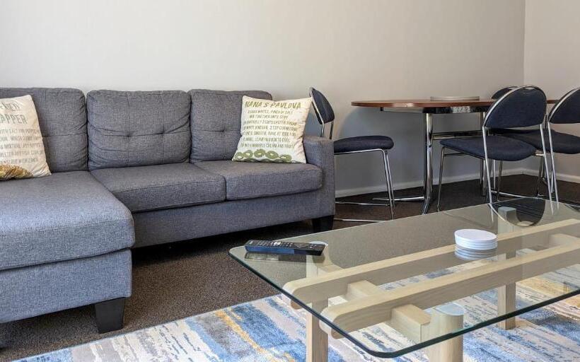 带2个卧室的公寓, Admiral Motel