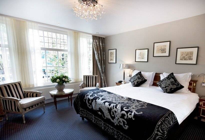 Deluxe Room with Views, Ambassade