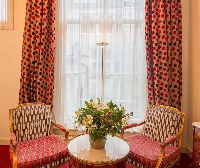 اتاق کلاسیک, Ambassade