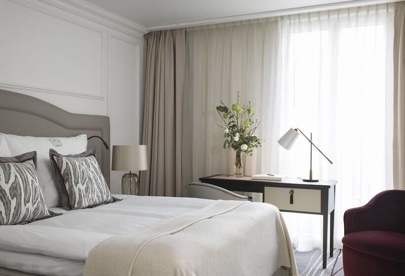 수피리어 룸, Britannia