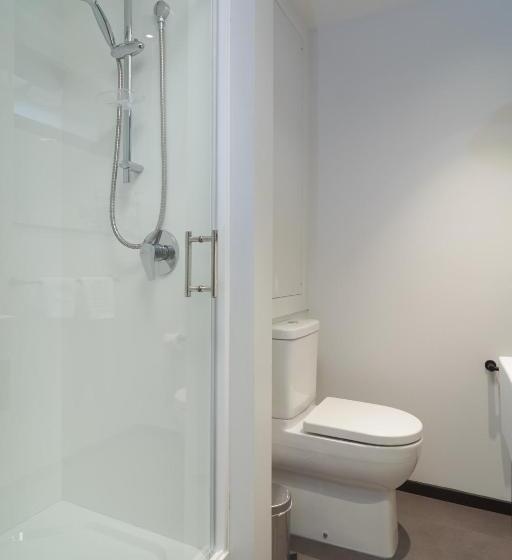 استودیوی لوکس, Carlton Mill