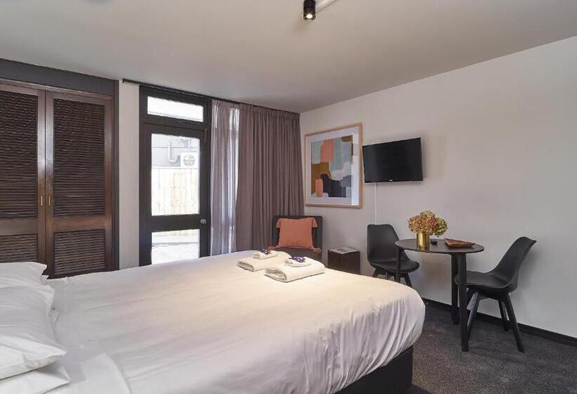 استودیوی لوکس, Carlton Mill