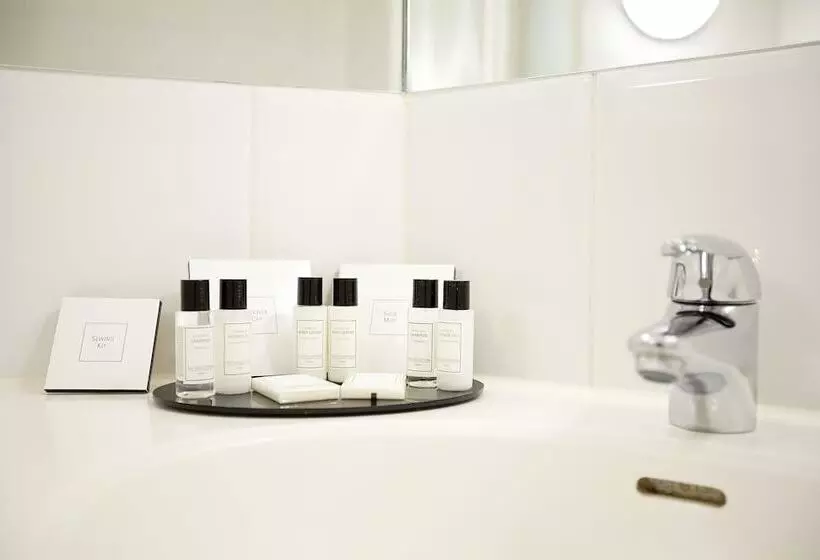 スイート, Carlton Oasis