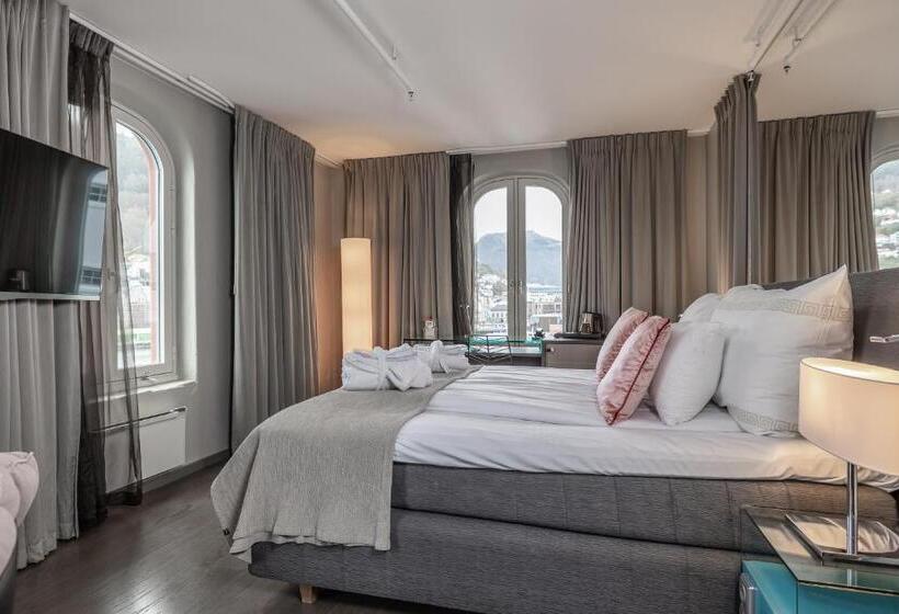 חדר דלוקס, Clarion Hotel Admiral