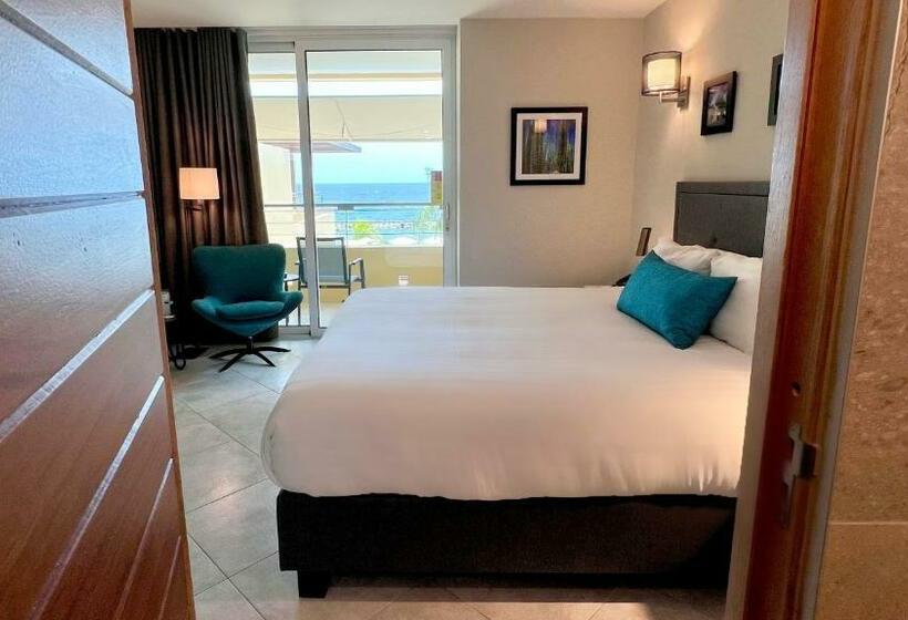 اتاق سوپریور, Curacao Avila Beach