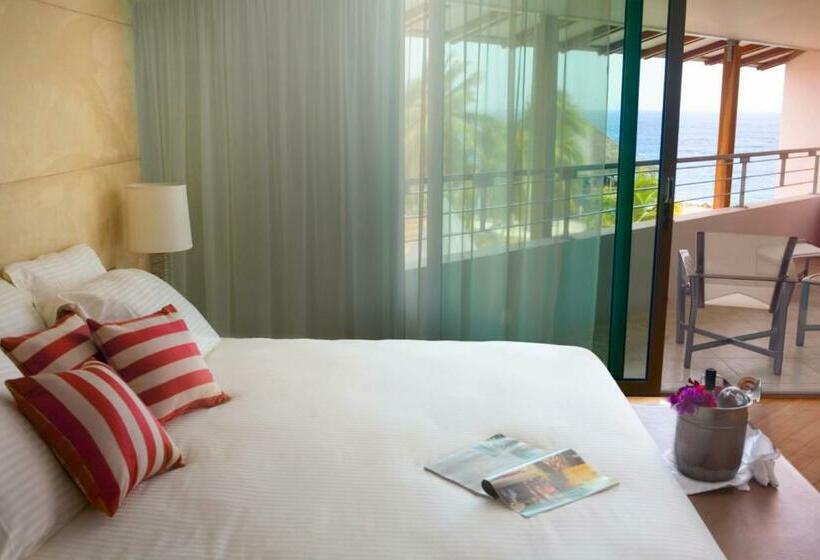 اتاق لوکس, Curacao Avila Beach