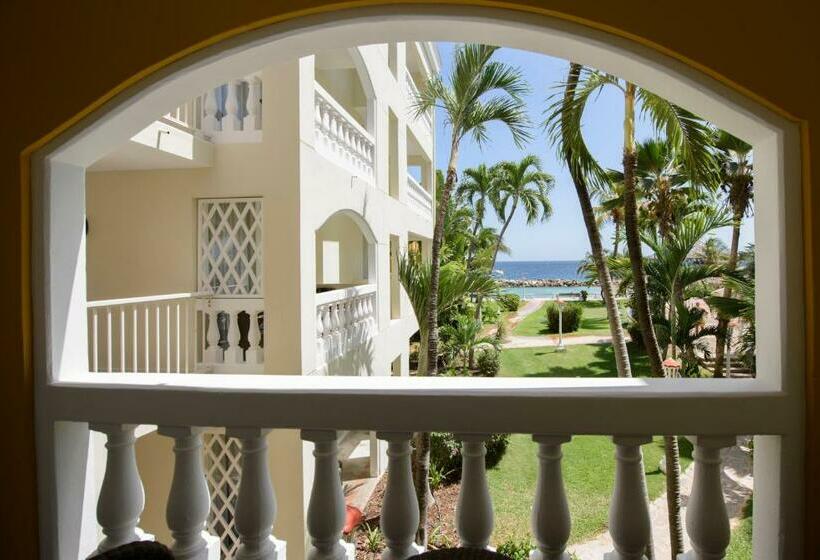 اتاق لوکس, Curacao Avila Beach