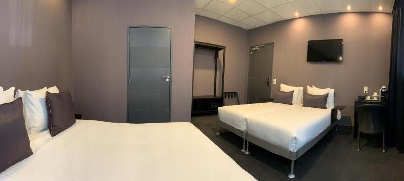 اتاق استاندارد چهار تخته, De Looier