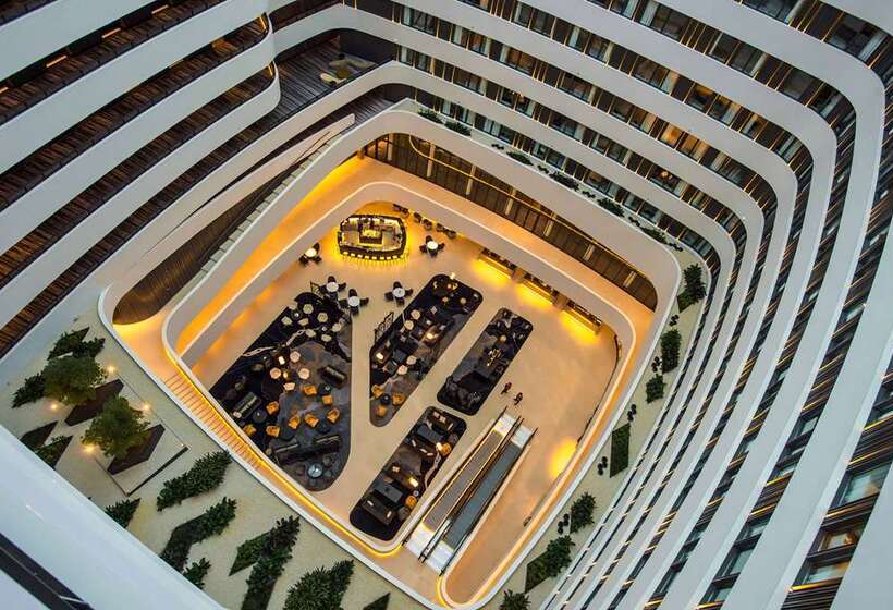 스탠다드 룸 킹사이즈 침대, Hilton Amsterdam Airport Schiphol