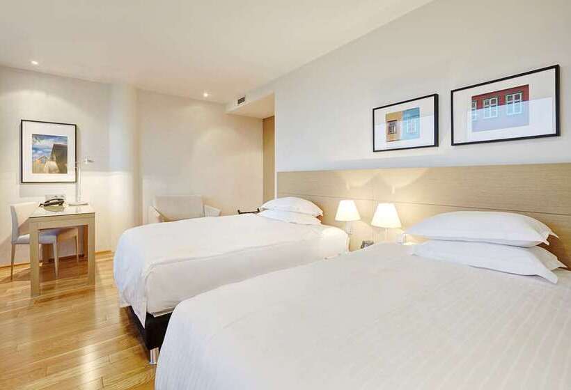 Номер Стандартный с Видом, Hilton Amsterdam Airport Schiphol