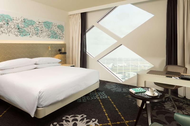 이그제큐티브 룸 킹사이즈 침대, Hilton Amsterdam Airport Schiphol
