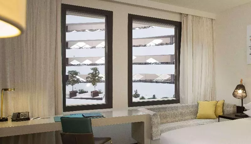 キングサイズベッドのエクゼクティブルーム, Hilton Amsterdam Airport Schiphol