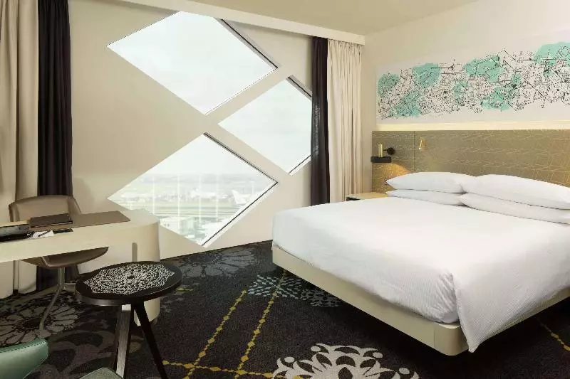 キングサイズベッドのエクゼクティブルーム, Hilton Amsterdam Airport Schiphol