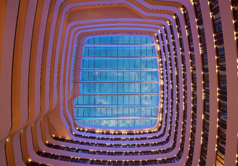 스탠다드 룸 킹사이즈 침대, Hilton Amsterdam Airport Schiphol