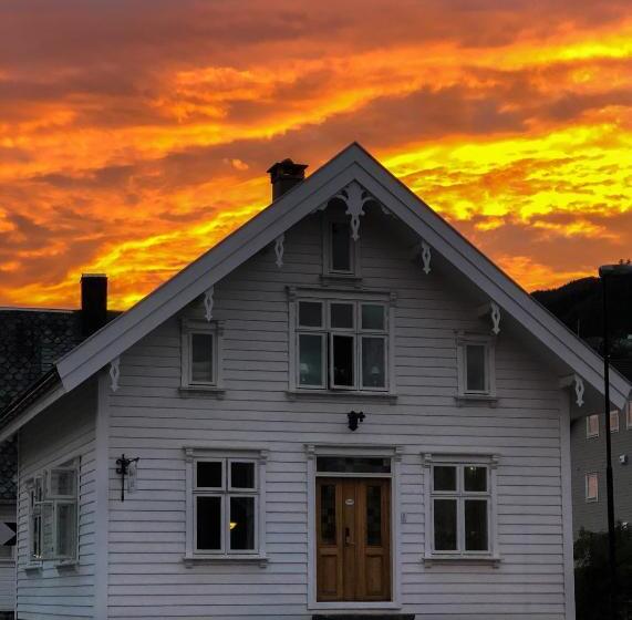 جناح كلاسيكي, Kløver