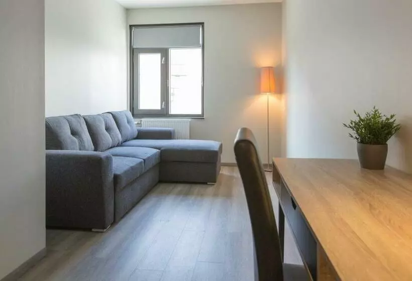 Familienzimmer, L Molde