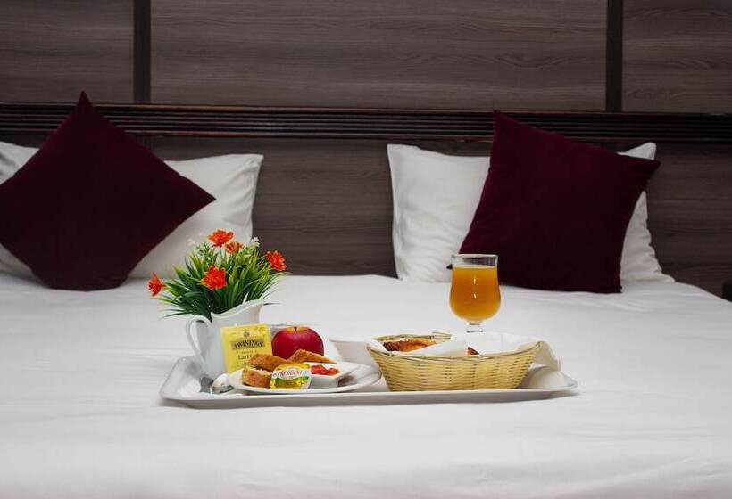 اتاق لوکس, Le Paris