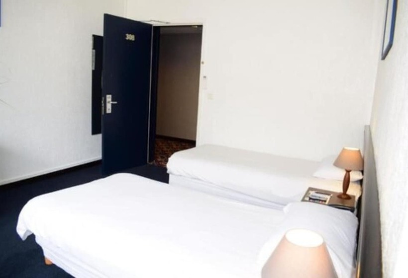 اتاق لوکس سه تخته, Le Paris