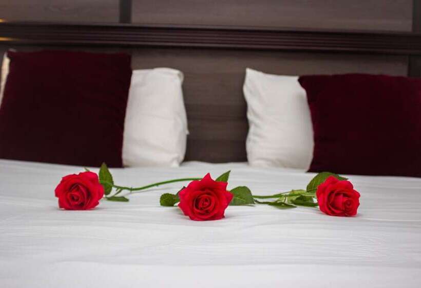 اتاق لوکس با تخت بزرگ, Le Paris