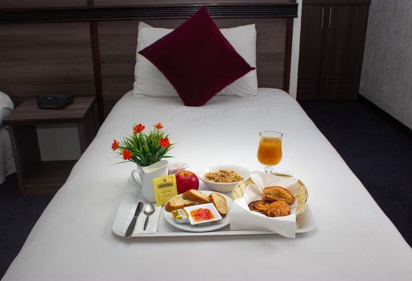 اتاق لوکس سه تخته, Le Paris