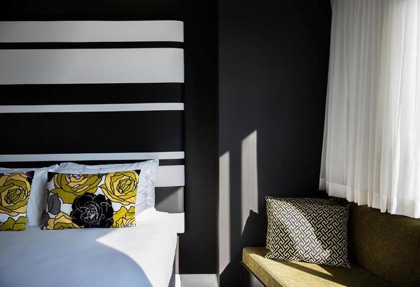 스탠다드 룸 킹사이즈 침대, Mövenpick Hotel Auckland