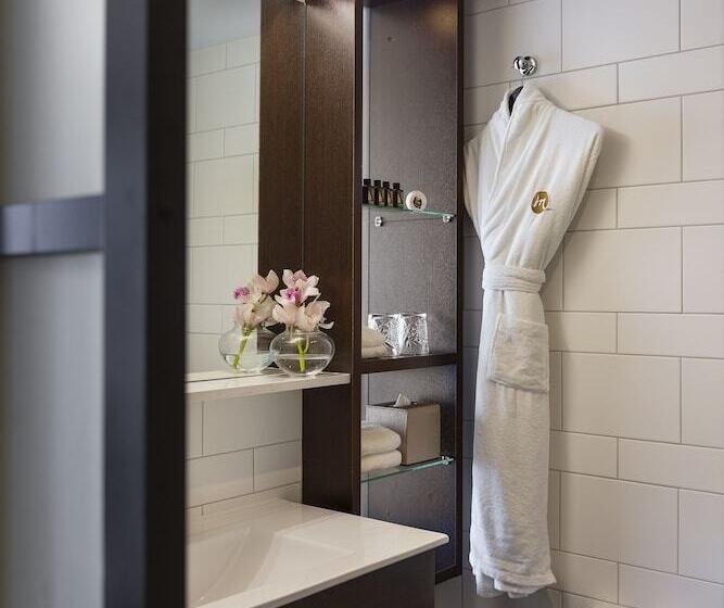 디럭스 룸 바다 전망, Mövenpick Hotel Auckland