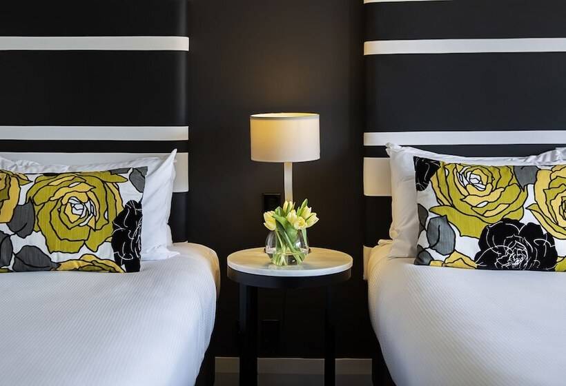 수피리어 룸, Mövenpick Hotel Auckland