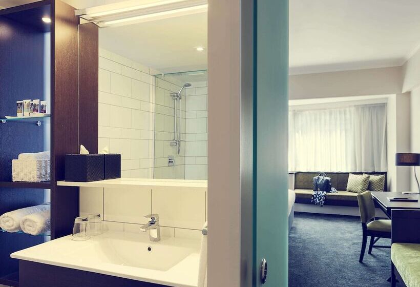 디럭스 룸 바다 전망, Mövenpick Hotel Auckland